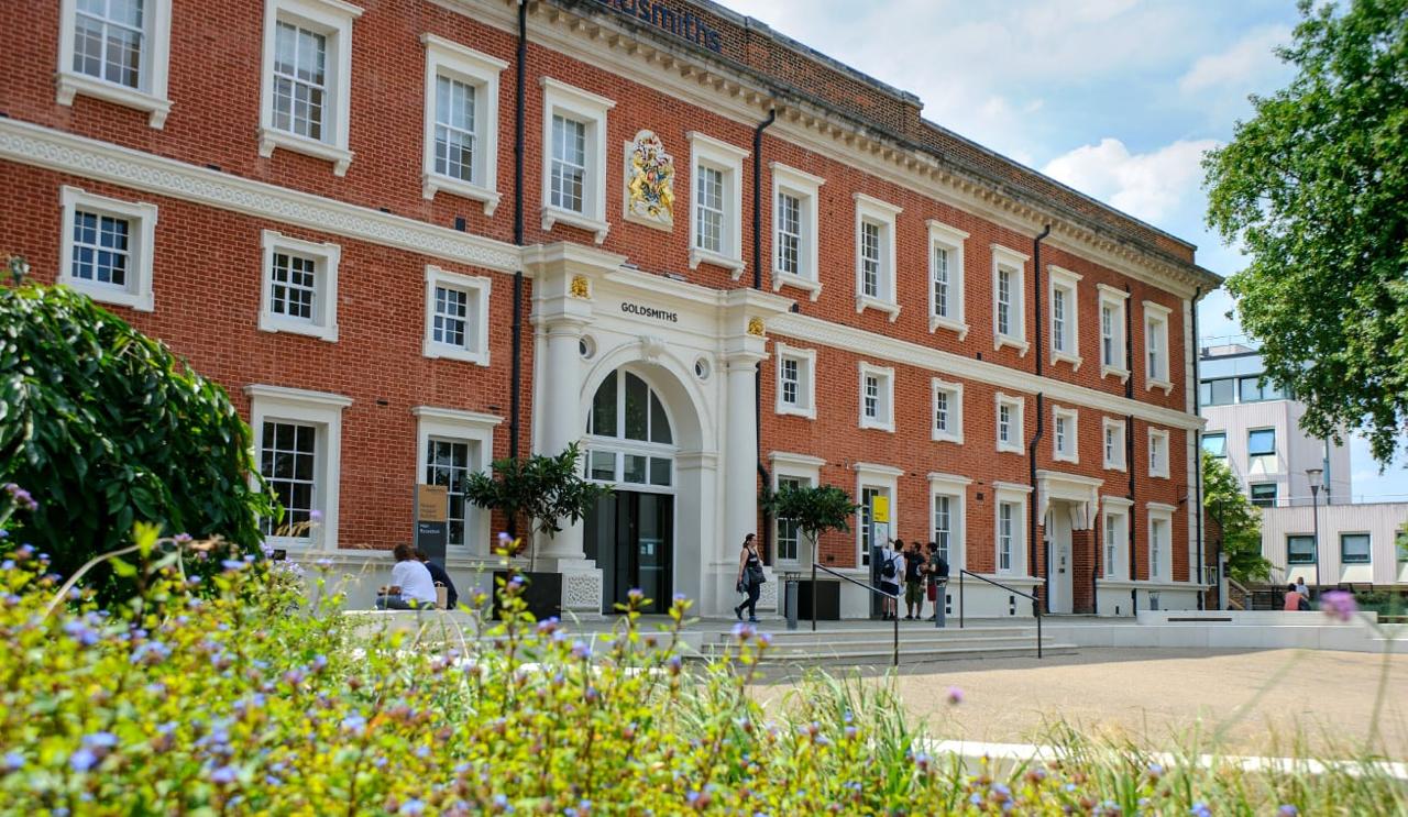 Здание кампуса Goldsmiths в Лондоне